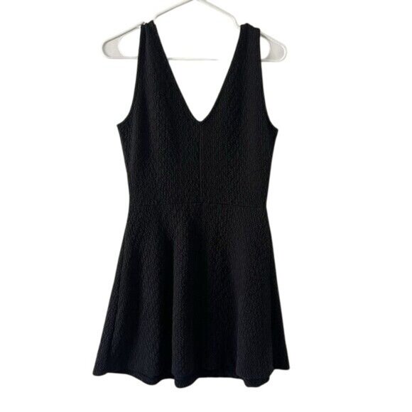 Black Textured Sleeveless Mini Dress Zara Trafaluc V-Neck Women’s Size S - Picture 1 of 15